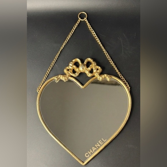 CHANEL Gold Heart Mirror - Picture 2 of 4